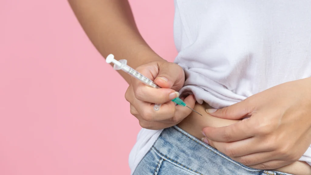 Growth hormone and lipolysis helps explain how the GH–IGF-1 axis supports fat metabolism. 