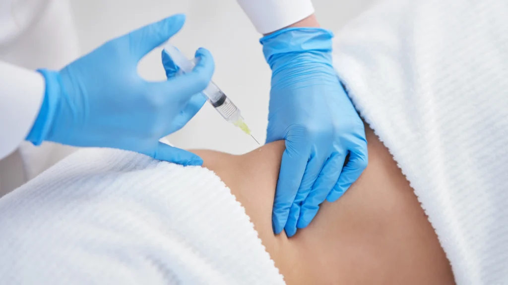 Insulin blunts growth hormone lipolysis during fat metabolism regulation. 